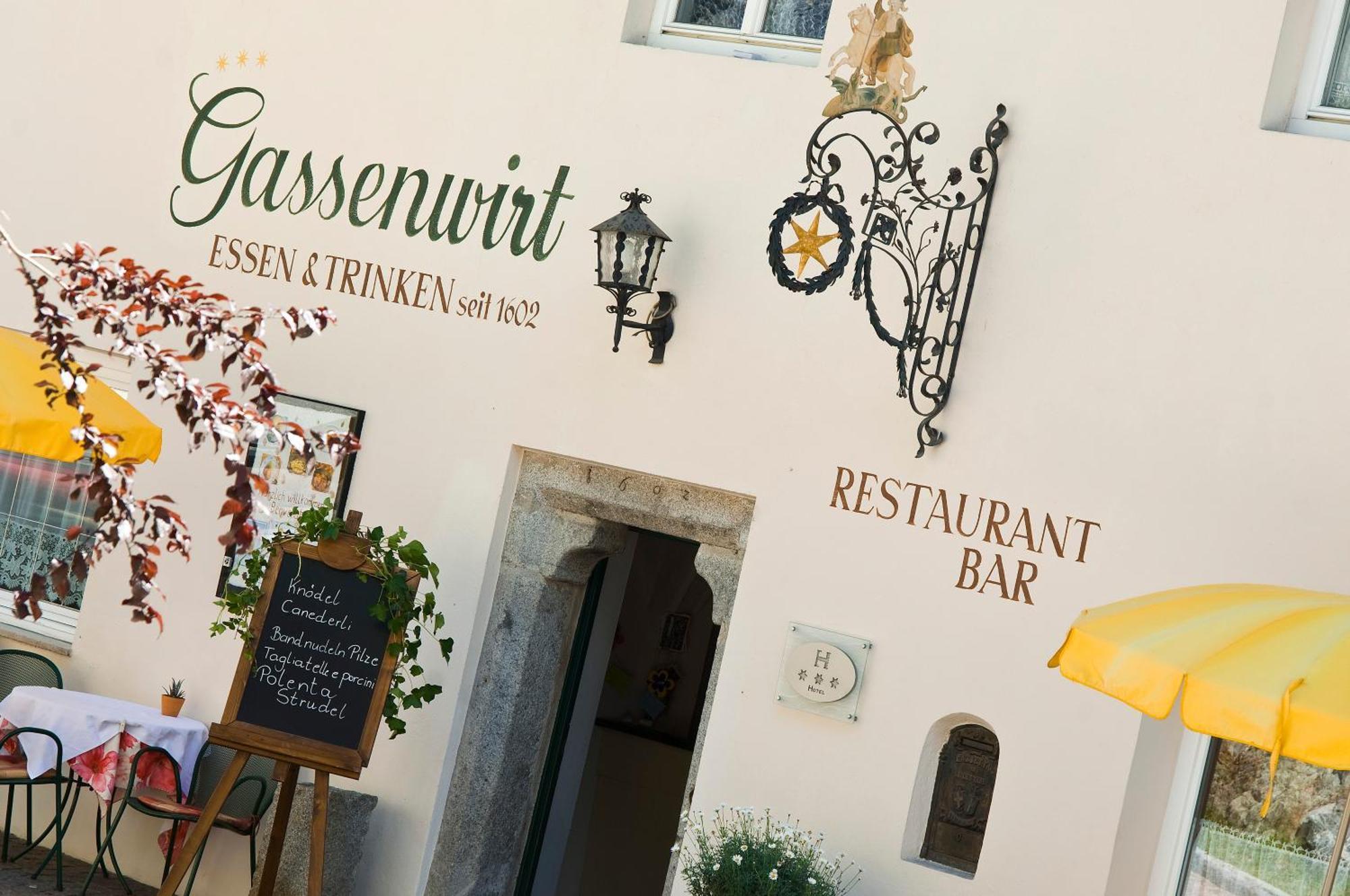 Hotel Gassenwirt Kiens Eksteriør billede