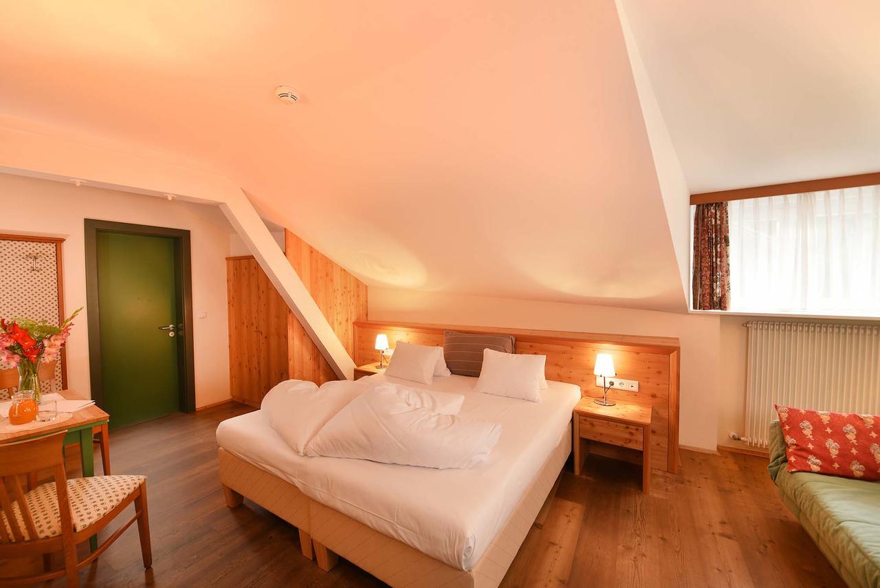 Hotel Gassenwirt Kiens Eksteriør billede